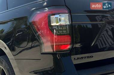 Внедорожник / Кроссовер Ford Expedition 2019 в 