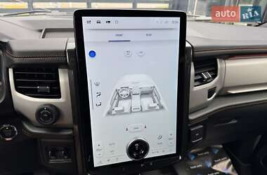 Позашляховик / Кросовер Ford Expedition 2022 в 