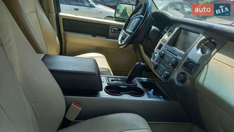 Внедорожник / Кроссовер Ford Expedition 2014 в Киеве