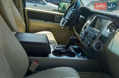 Внедорожник / Кроссовер Ford Expedition 2014 в 
