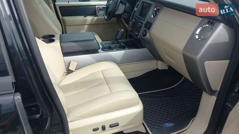 Внедорожник / Кроссовер Ford Expedition 2014 в Киеве