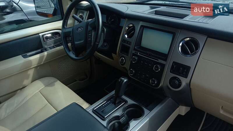 Внедорожник / Кроссовер Ford Expedition 2014 в Киеве