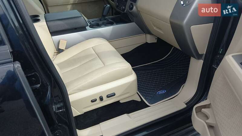 Внедорожник / Кроссовер Ford Expedition 2014 в Киеве