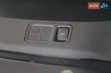 Внедорожник / Кроссовер Ford Expedition 2020 в 