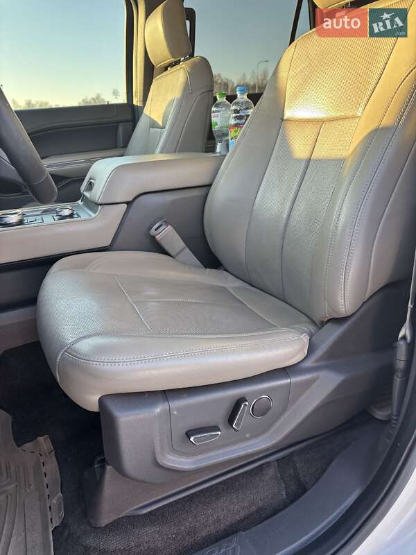 Позашляховик / Кросовер Ford Expedition 2018 в Львові