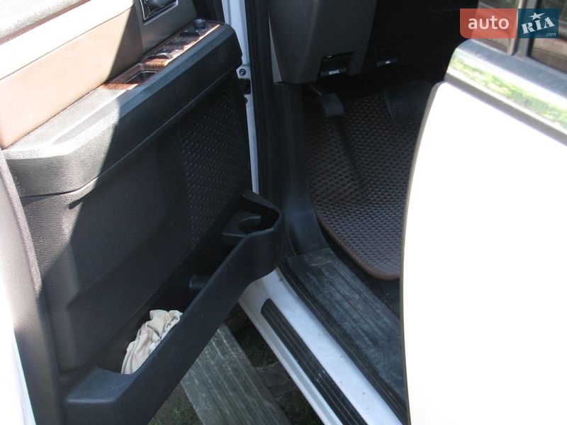 Внедорожник / Кроссовер Ford Expedition 2016 в Днепре