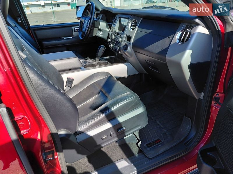 Внедорожник / Кроссовер Ford Expedition 2016 в Киеве