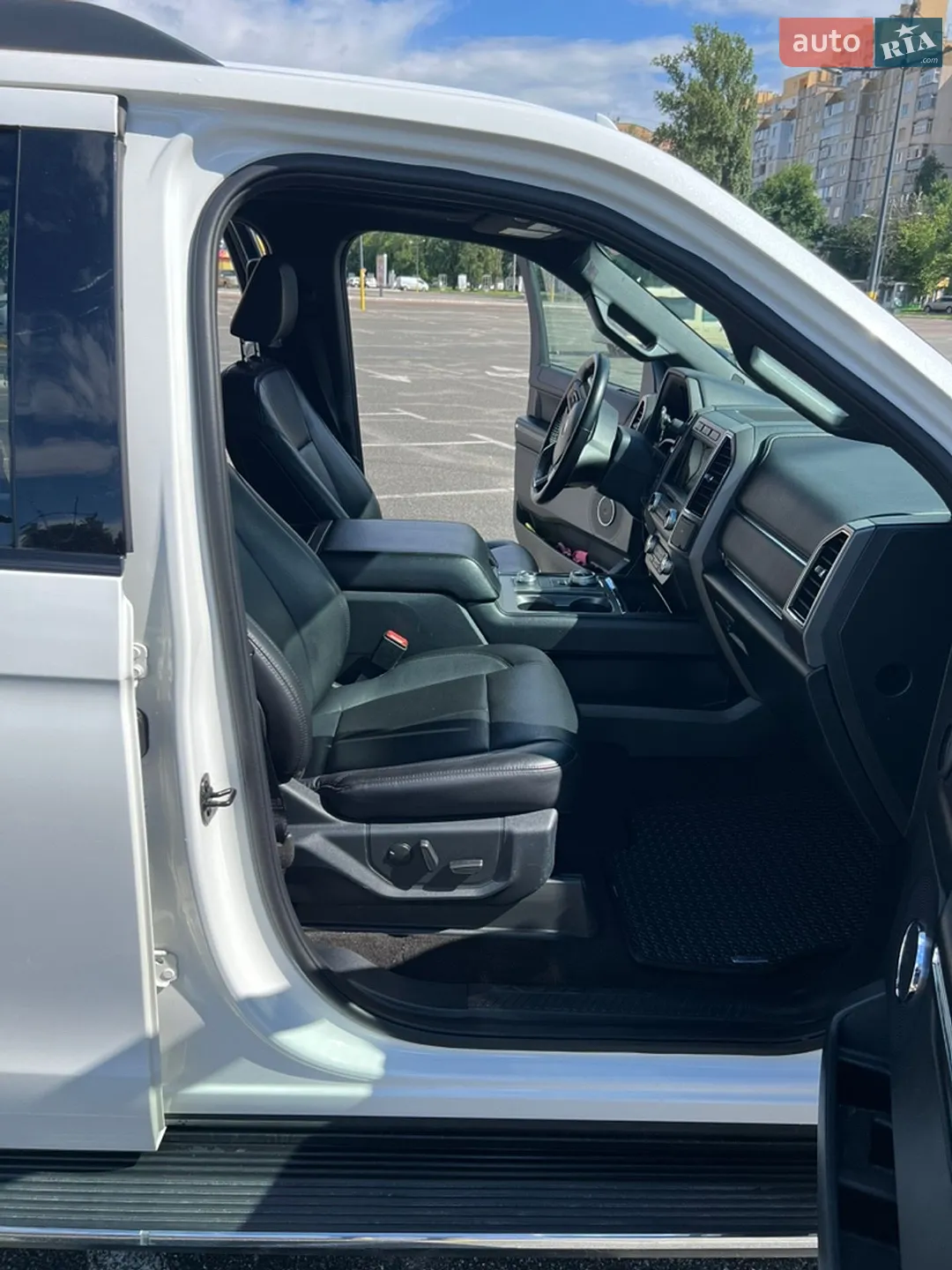 2021 Ford Expedition - мініатюра 13