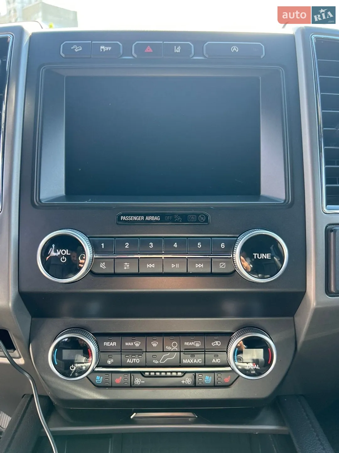 2021 Ford Expedition - мініатюра 21