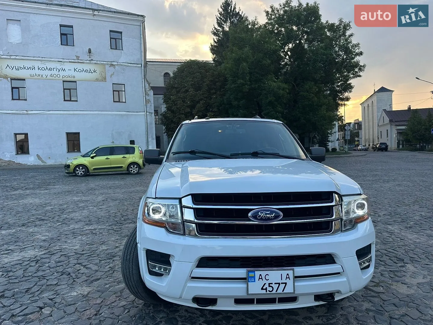 2016 Ford Expedition - мініатюра 14