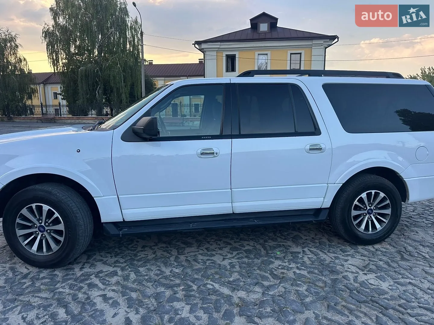 2016 Ford Expedition - мініатюра 6