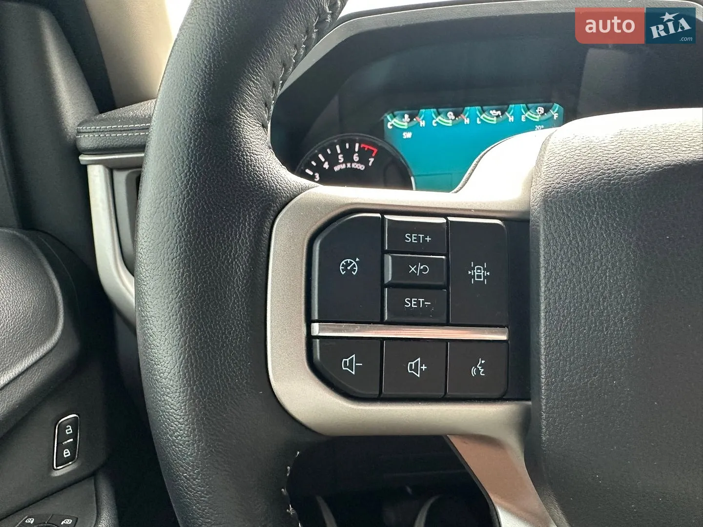 2022 Ford Expedition - мініатюра 63