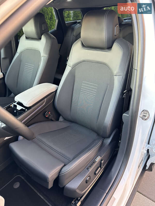 Позашляховик / Кросовер Ford Explorer EV 2024 в Летичіві