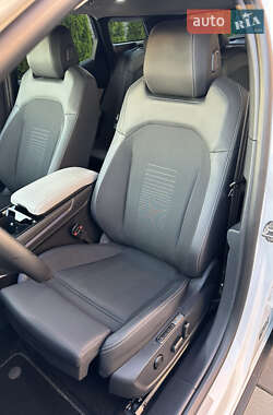 Внедорожник / Кроссовер Ford Explorer EV 2024 в 