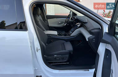 Внедорожник / Кроссовер Ford Explorer EV 2024 в 