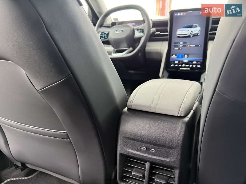 Позашляховик / Кросовер Ford Explorer EV 2025 в Хмельницькому фото 35 Позашляховик / Кросовер Ford Explorer EV 2025 в Хмельницькому