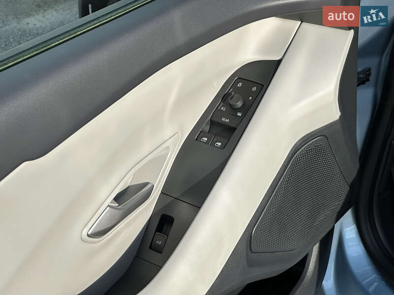 Внедорожник / Кроссовер Ford Explorer EV 2024 в Киеве фото 19 Внедорожник / Кроссовер Ford Explorer EV 2024 в Киеве