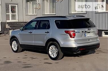 Позашляховик / Кросовер Ford Explorer 2017 в Києві