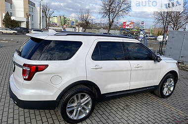 Внедорожник / Кроссовер Ford Explorer 2017 в Ивано-Франковске