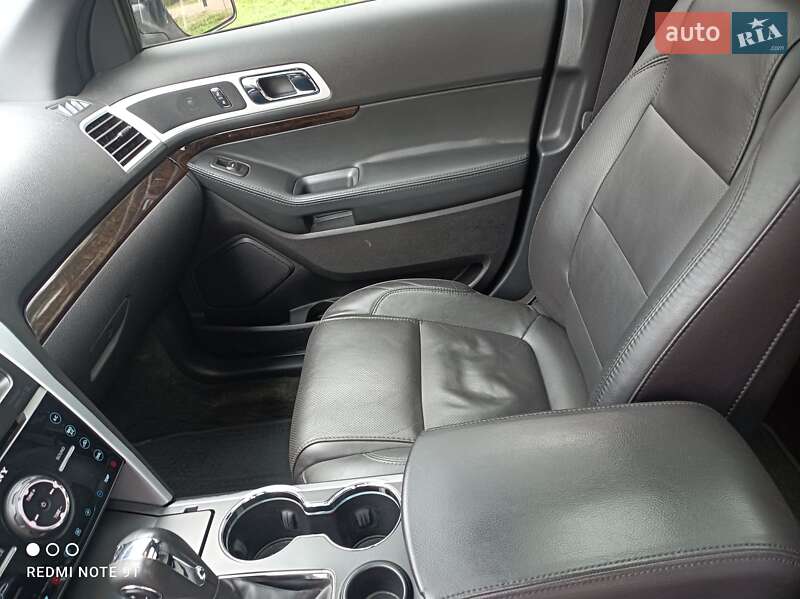 Позашляховик / Кросовер Ford Explorer 2014 в Києві