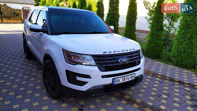 Внедорожник / Кроссовер Ford Explorer 2016 в Рокитном