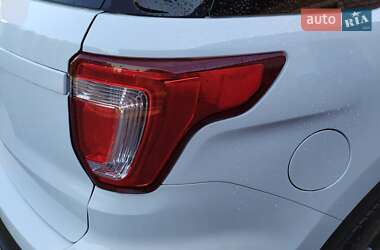 Позашляховик / Кросовер Ford Explorer 2016 в Рокитному