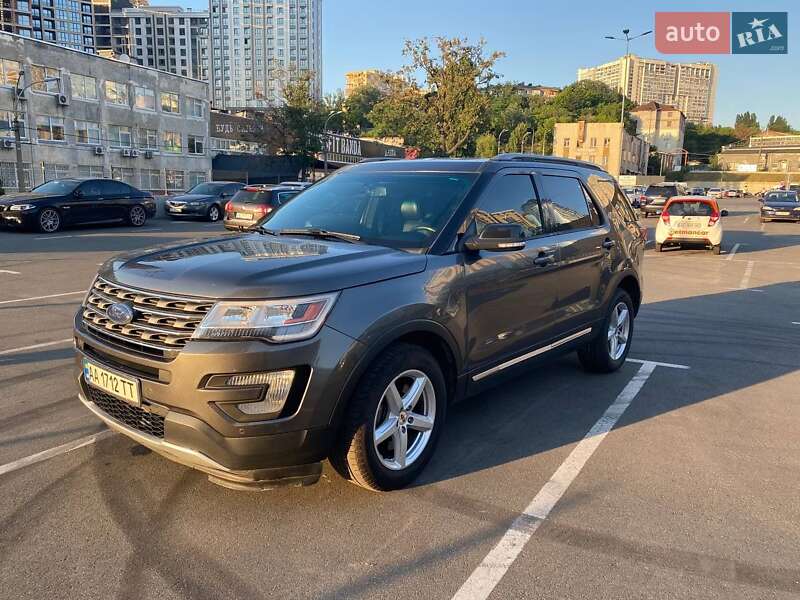 Внедорожник / Кроссовер Ford Explorer 2016 в Киеве