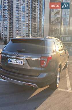Позашляховик / Кросовер Ford Explorer 2016 в Києві
