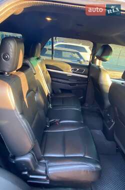 Позашляховик / Кросовер Ford Explorer 2016 в Києві