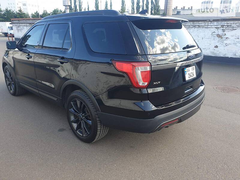 Позашляховик / Кросовер Ford Explorer 2016 в Києві