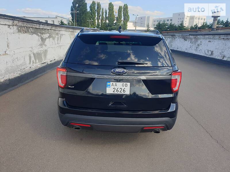 Позашляховик / Кросовер Ford Explorer 2016 в Києві