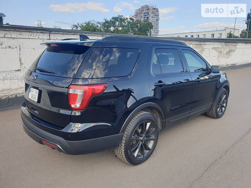 Позашляховик / Кросовер Ford Explorer 2016 в Києві