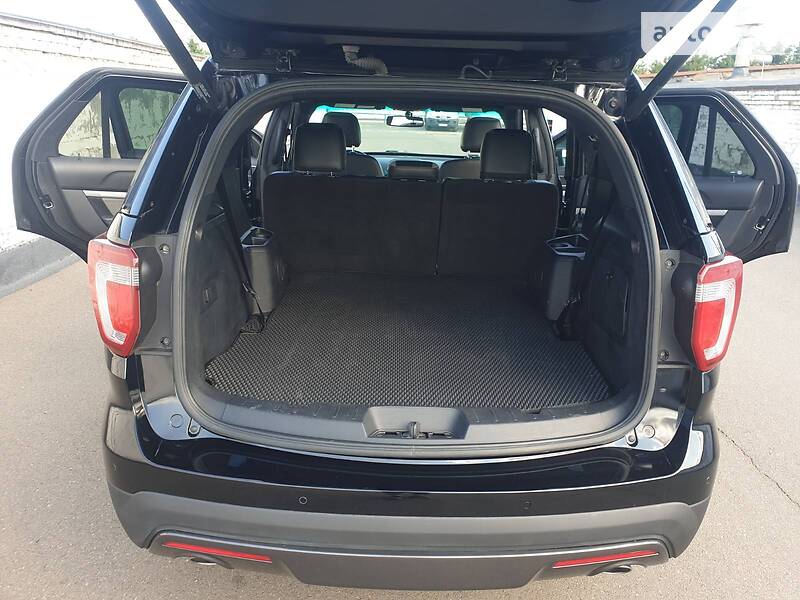 Позашляховик / Кросовер Ford Explorer 2016 в Києві