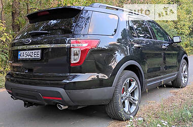 Позашляховик / Кросовер Ford Explorer 2014 в Києві