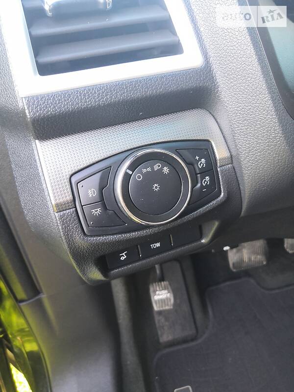 Внедорожник / Кроссовер Ford Explorer 2014 в Полтаве