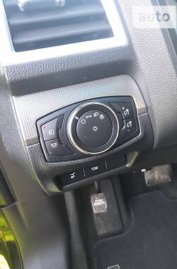 Внедорожник / Кроссовер Ford Explorer 2014 в Полтаве