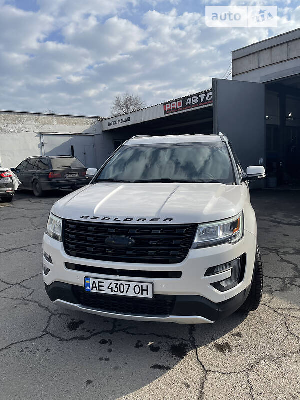 AUTO.RIA – Продам Форд Эксплорер 2017 бензин 3.5 внедорожник ...