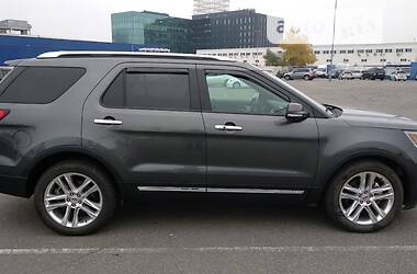Позашляховик / Кросовер Ford Explorer 2017 в Києві