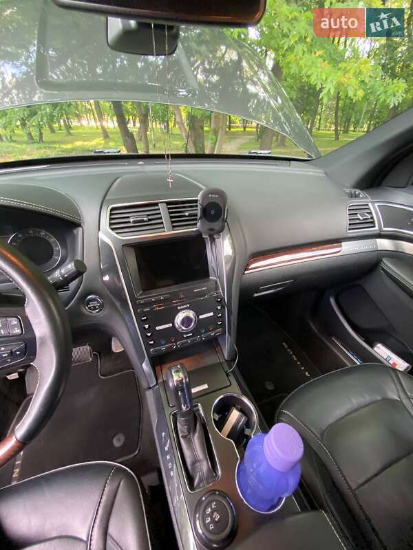 Внедорожник / Кроссовер Ford Explorer 2017 в Тернополе