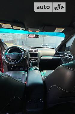Позашляховик / Кросовер Ford Explorer 2015 в Броварах