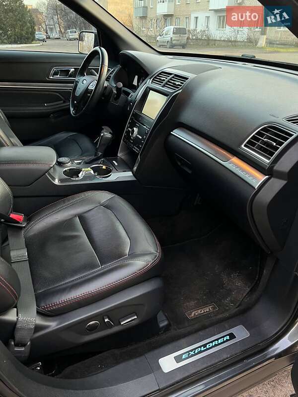 Позашляховик / Кросовер Ford Explorer 2015 в Харкові