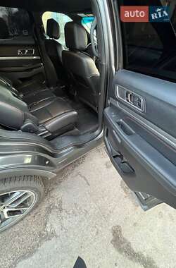 Позашляховик / Кросовер Ford Explorer 2015 в Харкові