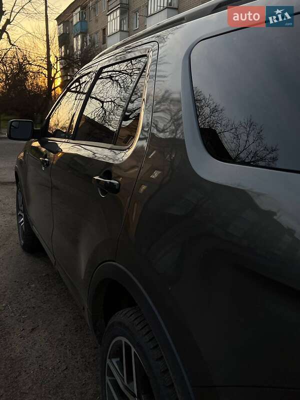 Позашляховик / Кросовер Ford Explorer 2015 в Харкові