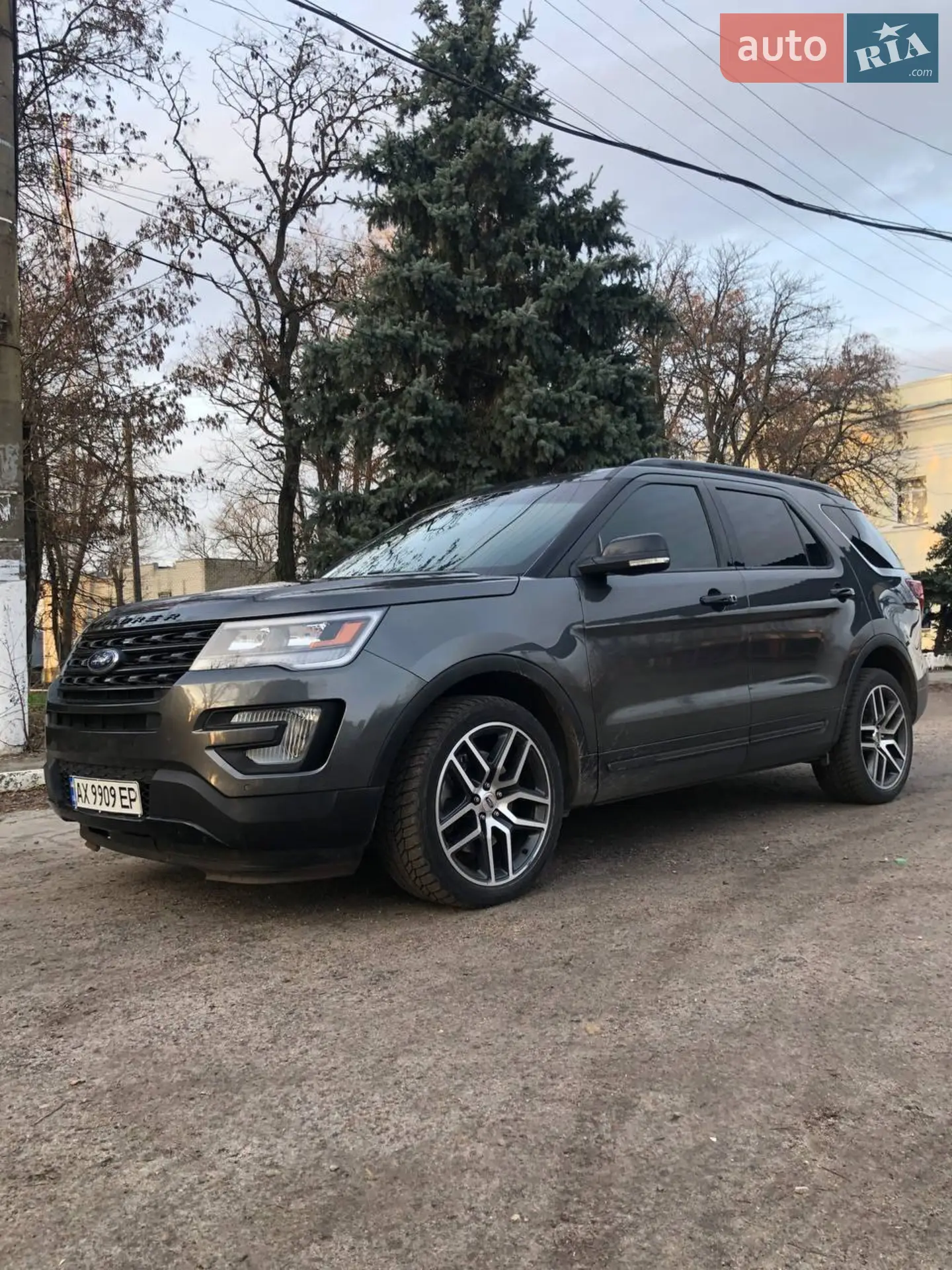 2015 Ford Explorer - фото 1