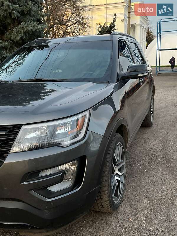 Позашляховик / Кросовер Ford Explorer 2015 в Харкові