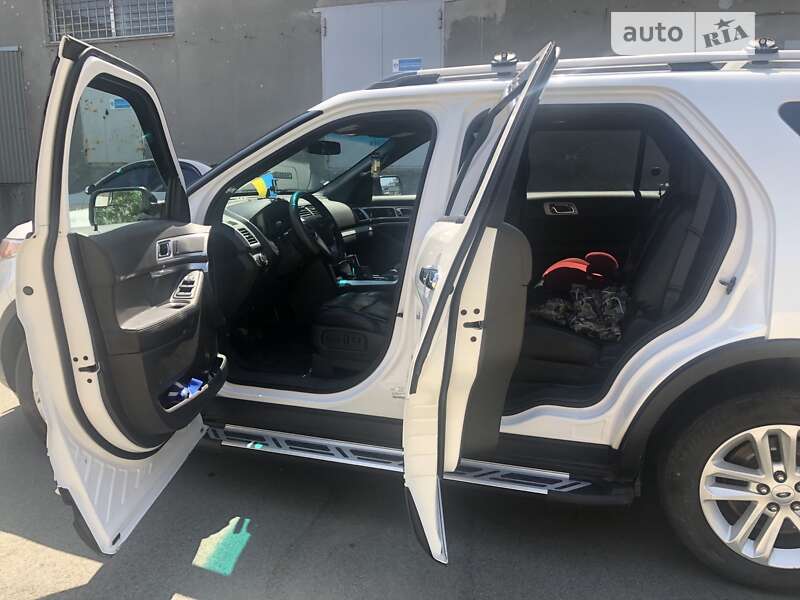 Внедорожник / Кроссовер Ford Explorer 2013 в Киеве