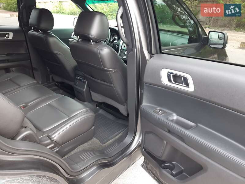 Внедорожник / Кроссовер Ford Explorer 2015 в Тернополе