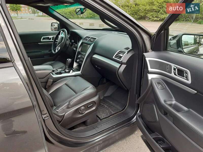 Внедорожник / Кроссовер Ford Explorer 2015 в Тернополе