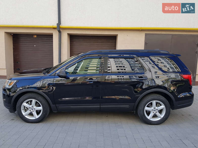 Позашляховик / Кросовер Ford Explorer 2018 в Івано-Франківську