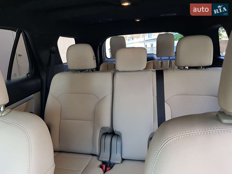 Позашляховик / Кросовер Ford Explorer 2018 в Івано-Франківську
